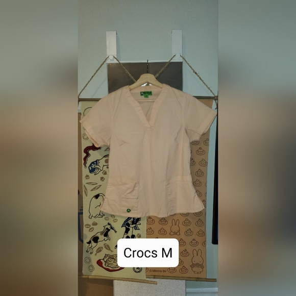 Medical Scrubs 1 - Picture 14 of 16